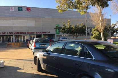 Sigue la vacunación en el Palacio de Juegos Mediterráneos.