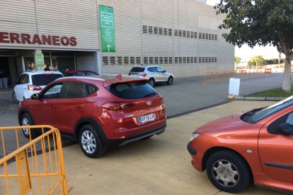 Colas este martes para ponerse la vacuna.