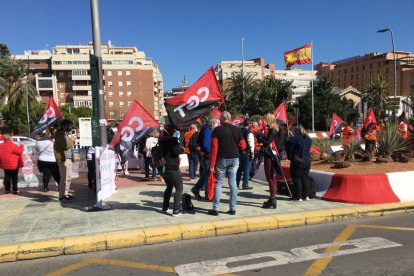 Concentración en defensa de mejoras ferroviarias.