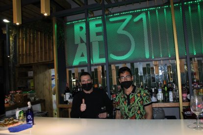 Personal y gerente del Restaurante Real 31.