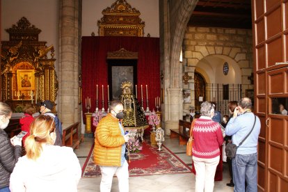 Nuestra Señora de los Dolores, la Soledad, en veneración.