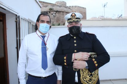 El capataz del paso del Prendimiento y el director de la Banda del Carmen.