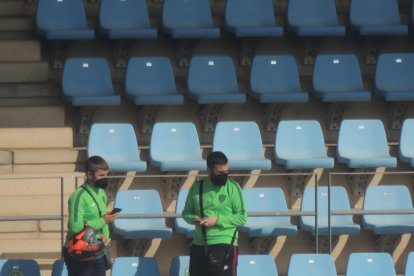 Dos abonados del Almería.