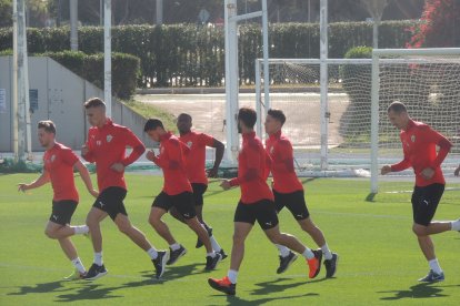 Los titulares haciendo carrera continua.