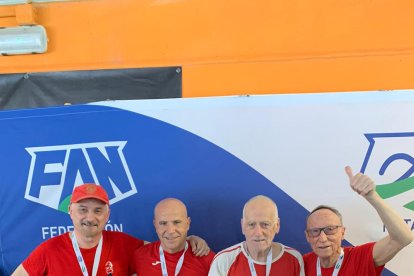 El CN Máster Bahía de Almería sigue brillando.