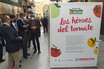 Los héroes del tomate, protagonistas en el Paseo.