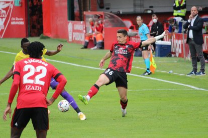 Una de las jugadas de la primera parte.