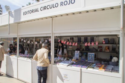 La Editorial Círculo Rojo, un año más con la Feria del Libro de Almería.