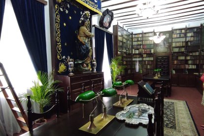 Biblioteca del Saliente.