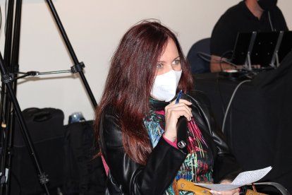 El público asistentes participó en el acto literario.