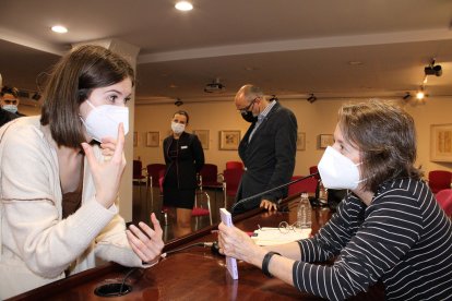 Dialogando con la escritora Marta Sanz.