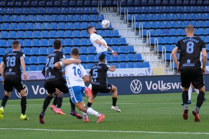 Una jugada de la primera parte.