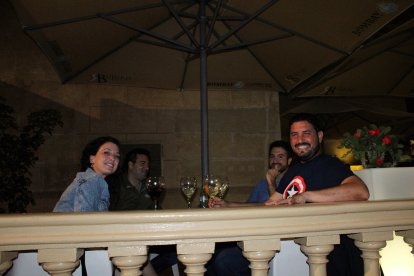 Almerienses disfrutando de inigualable Burana.