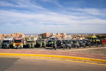 Profesionales no esenciales presentes en el acto.