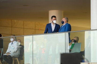 El alcalde no quiso perderse el acto.