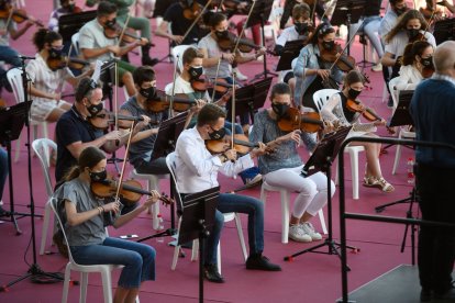 Un momento de la actuación de la Orquesta Cuidad de Almería.