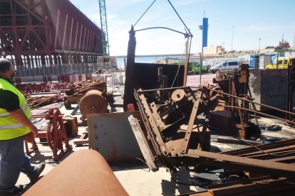 El Puerto de Almería restaurará varios utensilios del Cable Inglés.