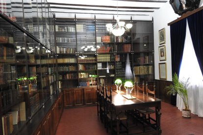 Biblioteca del santuario del Saliente.