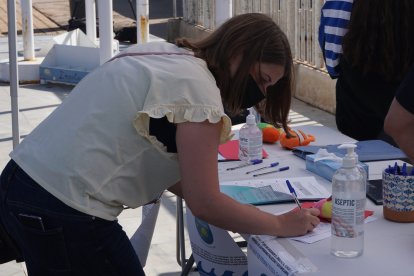 Otra almeriense aportando su firma