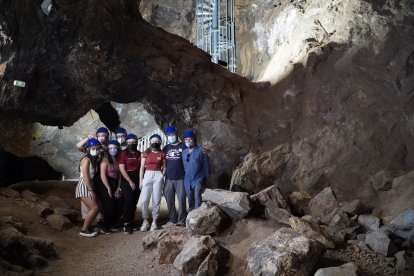 José María Calaforra impartió una clase a los alumnos de la UAL en la Geoda de Pulpí.
