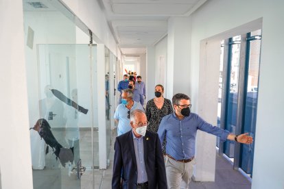 El alcalde de Roquetas lideró la visita.