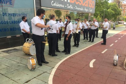 La banda participante en el acto.