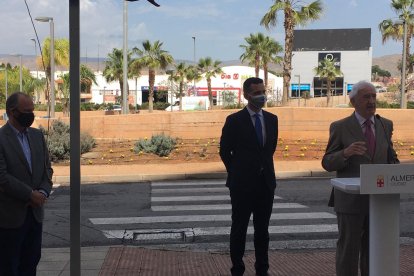 Juan Megino toma la palabra.