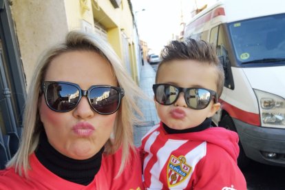 Almerienses de todas las edades, a por el ascenso.