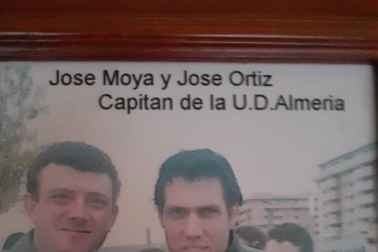 Vamos Almería, hacedlo por los que llevamos este escudo en el corazón.