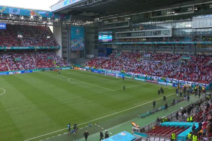 El Estadio, completamente en silencio.