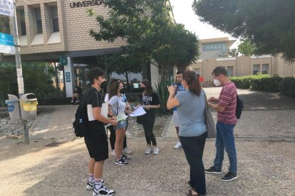 La mascarilla acompaña este año a los estudiantes.