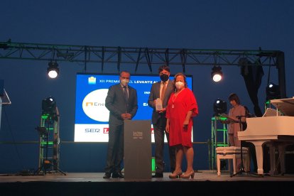 Fabio Zanoni, General Manager de EnecWorld, recoge el Premio Innovación para esta empresa.