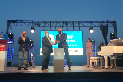 Premio Gente para Antonio Peregrín Mula.