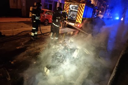 La rápida actuación de los efectivos de Bomberos evito la tragedia.