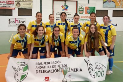 El Comarca de Níjar regresa al trono del fútbol sala.
