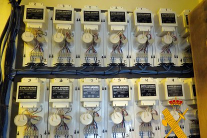 Contadores con la luz \'pinchada\'.