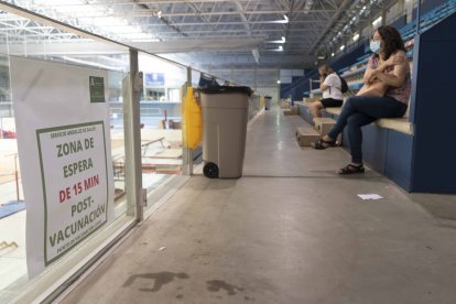 Zona de espera tras ser vacunado.