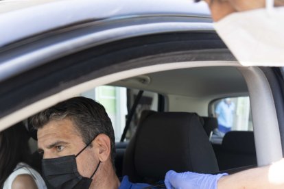 El número de inmunizados por completo era ayer de 263.998.