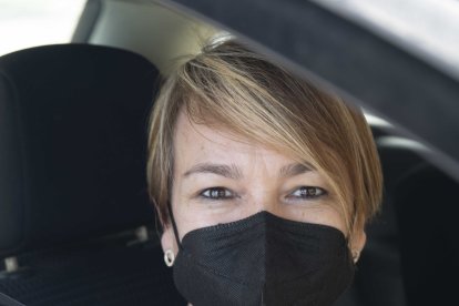 Alegría por recibir la tan esperada vacuna.