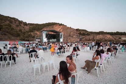 El público esperando el comienzo del concierto