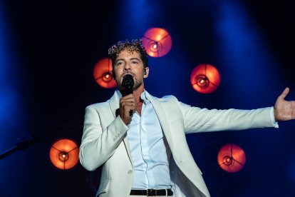 El almeriense no se olvidó de saludar a su Club de Fans, al que también dio las gracias