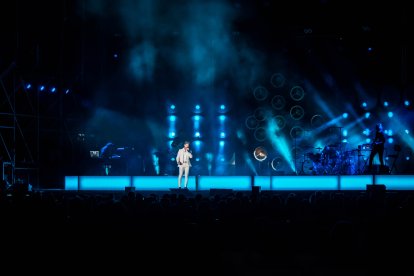 Luces y focos en una puesta en escena impresionante