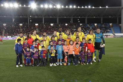 El barça con un Messi muy joven en el Estadio de los Juegos Mediterráneos.
