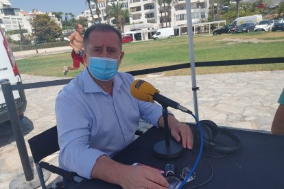 El concejal de Turismo y Playas en el set de La SER