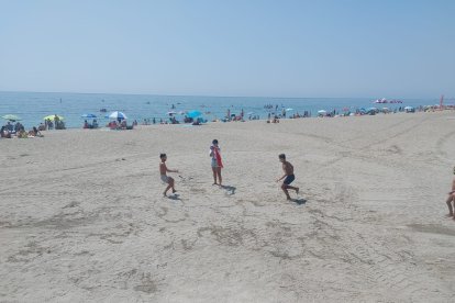 Rocío ha impartido una clase de Dancehall en la playa