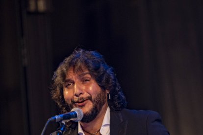 El cantaor Antonio Reyes, en un momento de la actuación.