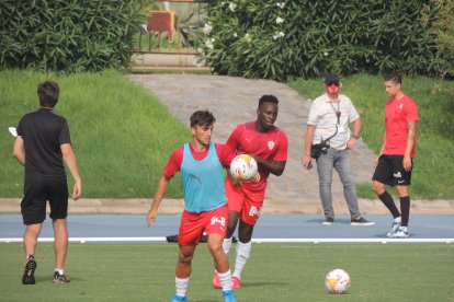 Calentamiento del Almería.