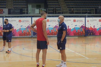 El seleccionador tiene todo controlado.