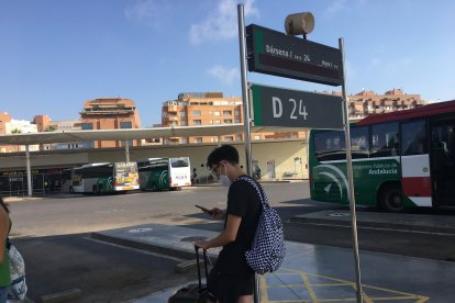 Un viajero del tren Almería-Granada.