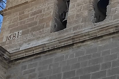 La misteriosa fecha aparecida en la torre de la Catedral de Almería.